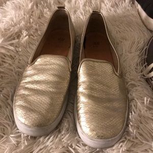 h&m slip on sneakers